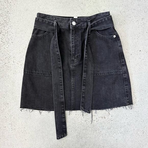Topshop Grey Raw Edge Hem Denim Skirt w/ Tie Belt - Picture 2 of 6